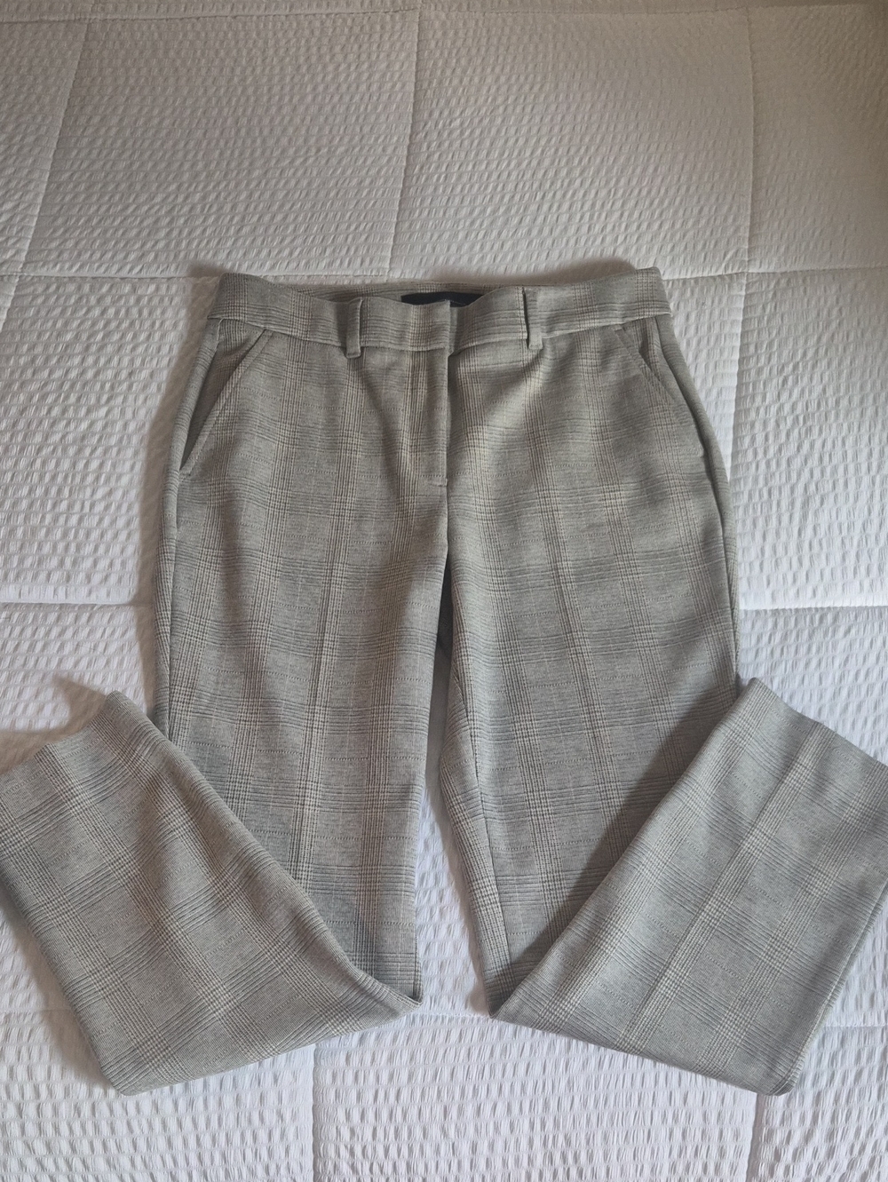 White House Black Market Beige/Gray Plaid Tailored Trousers sz 6